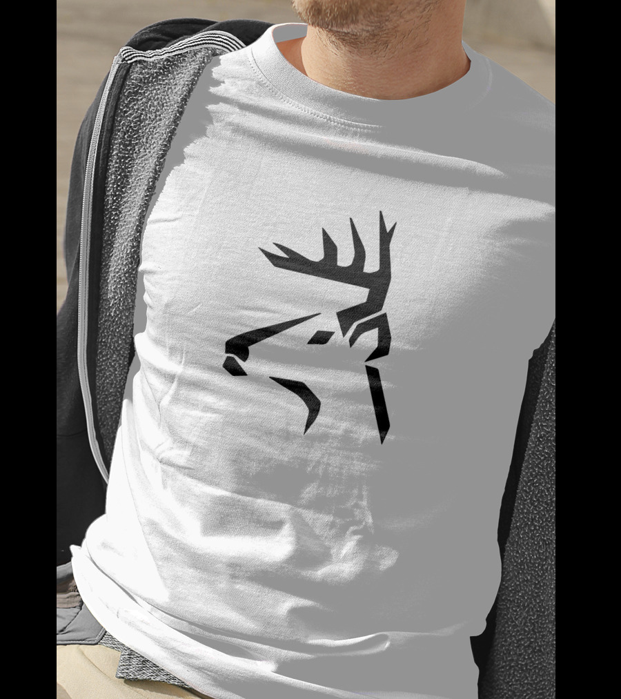 Box Merch Geometric Deer Head T-Shirt