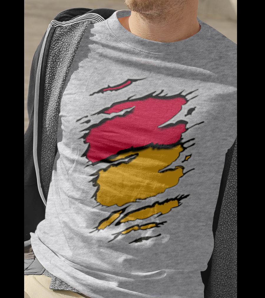 Pac Bra Claw Marks Design Red Yellow Scratch Marks T-Shirt