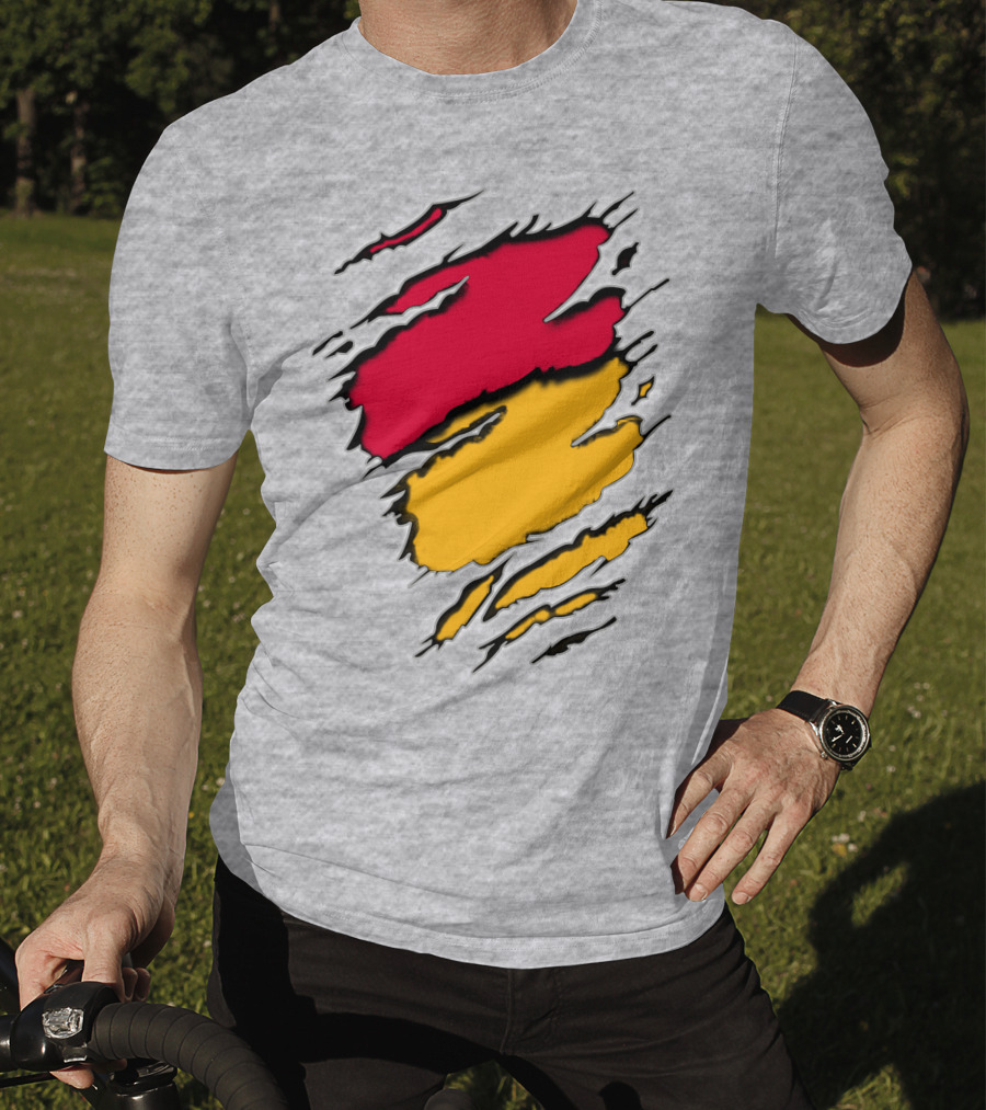 Pac Bra Claw Marks Design Red Yellow Scratch Marks T-Shirt