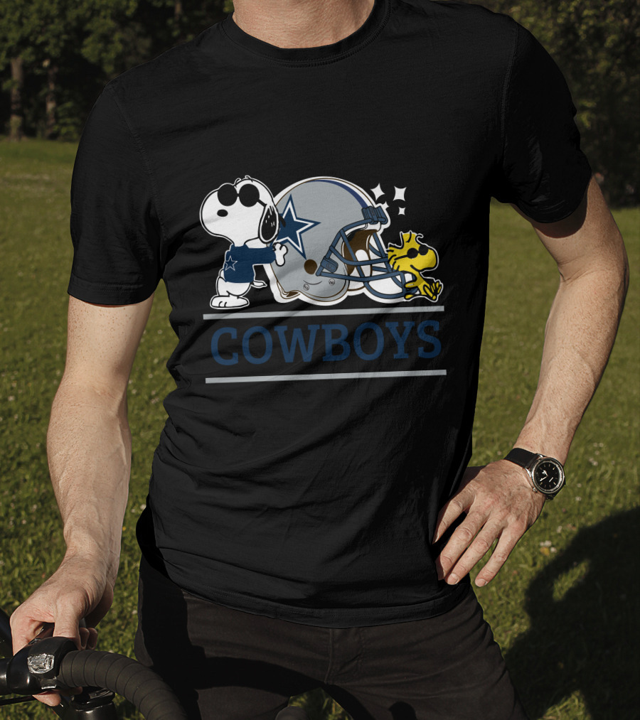 Snoopy Joe Cool Woodstock Dallas Cowboys Helmet Mashup T-Shirt
