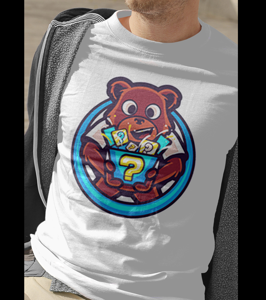 Der Merch Bear Holding Mystery Question Mark Box T-Shirt