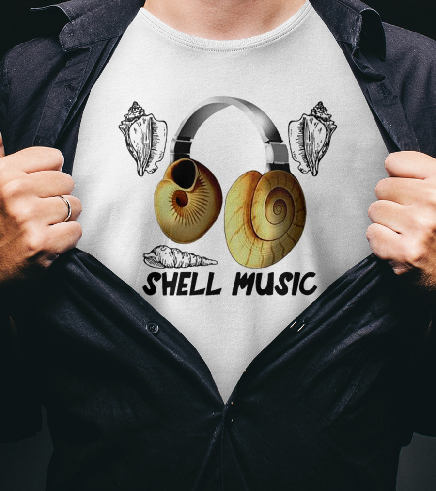 SHELL MUSIC Conch Headphones Nautical Shells Motif T-Shirt