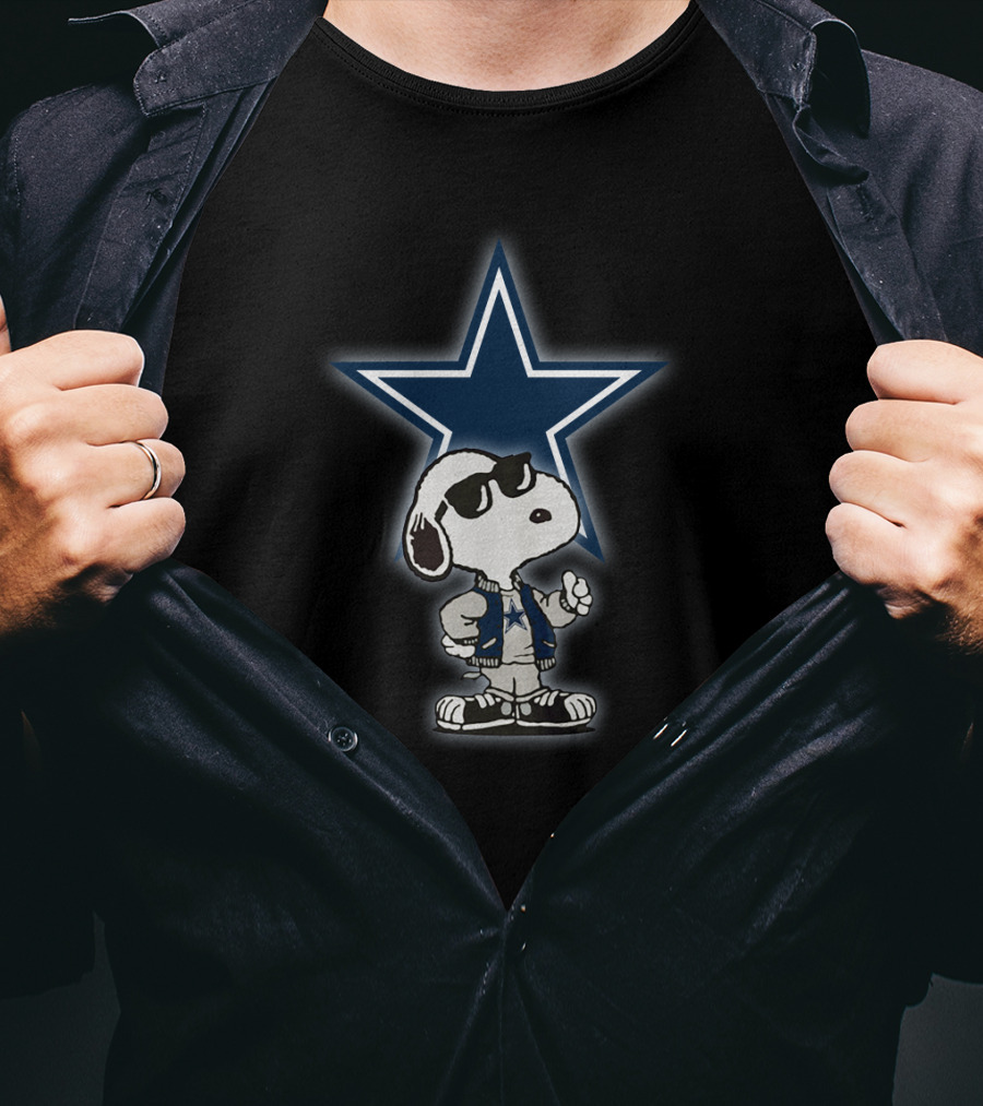 Dallas Cowboys Snoopy Star Logo Iconic Football Team T-Shirt