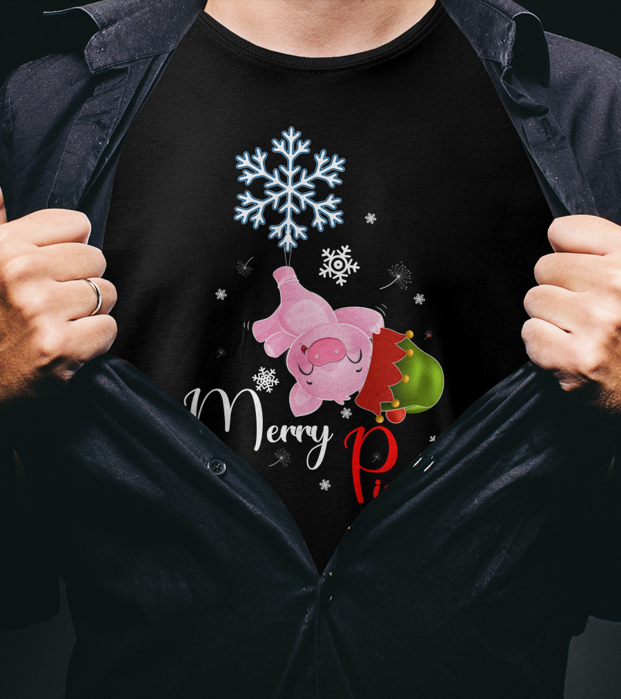 Merry Pigmas Pig Hanging From Snowflake With Santa Hat And Snowflakes T-Shirt