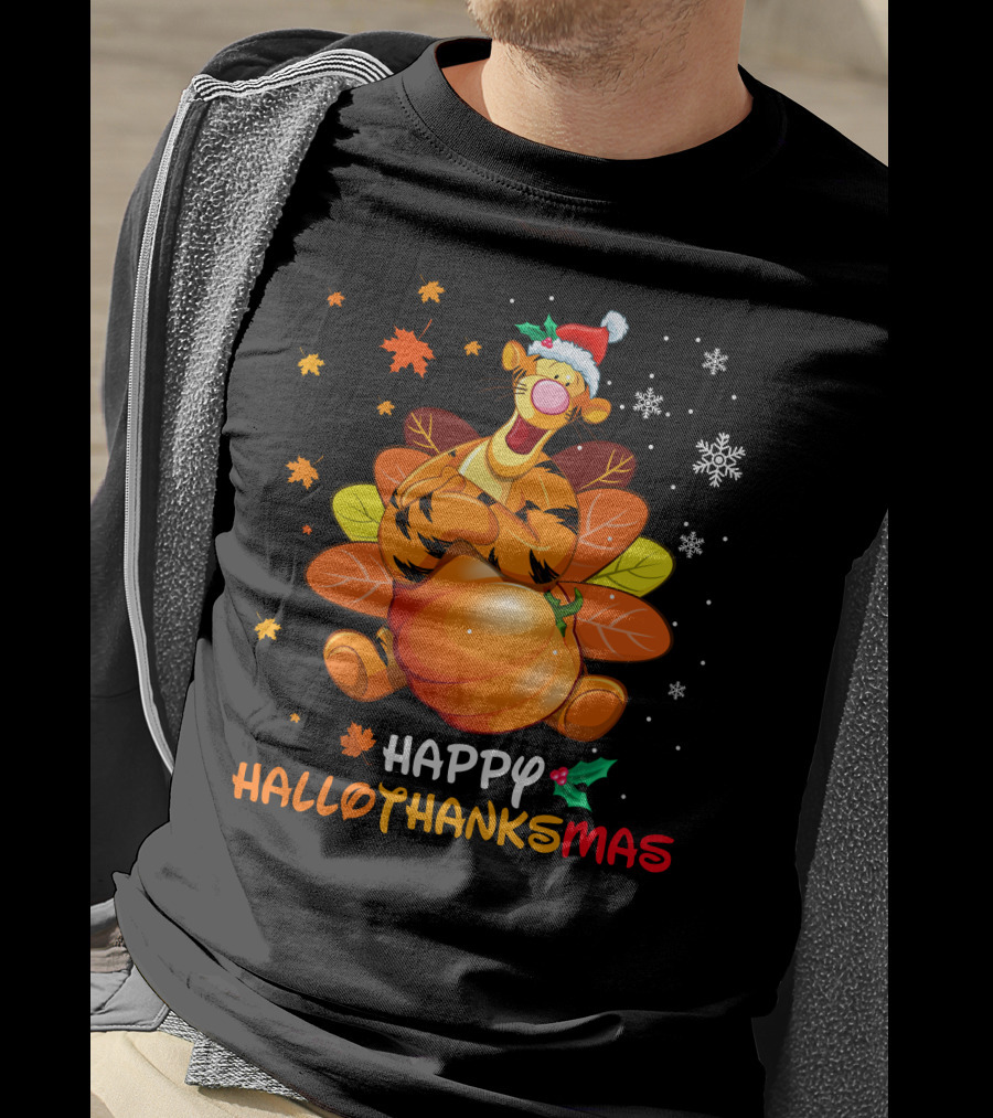 Happy Hallothanksmas Tiger With Pumpkin And Santa Hat T-Shirt
