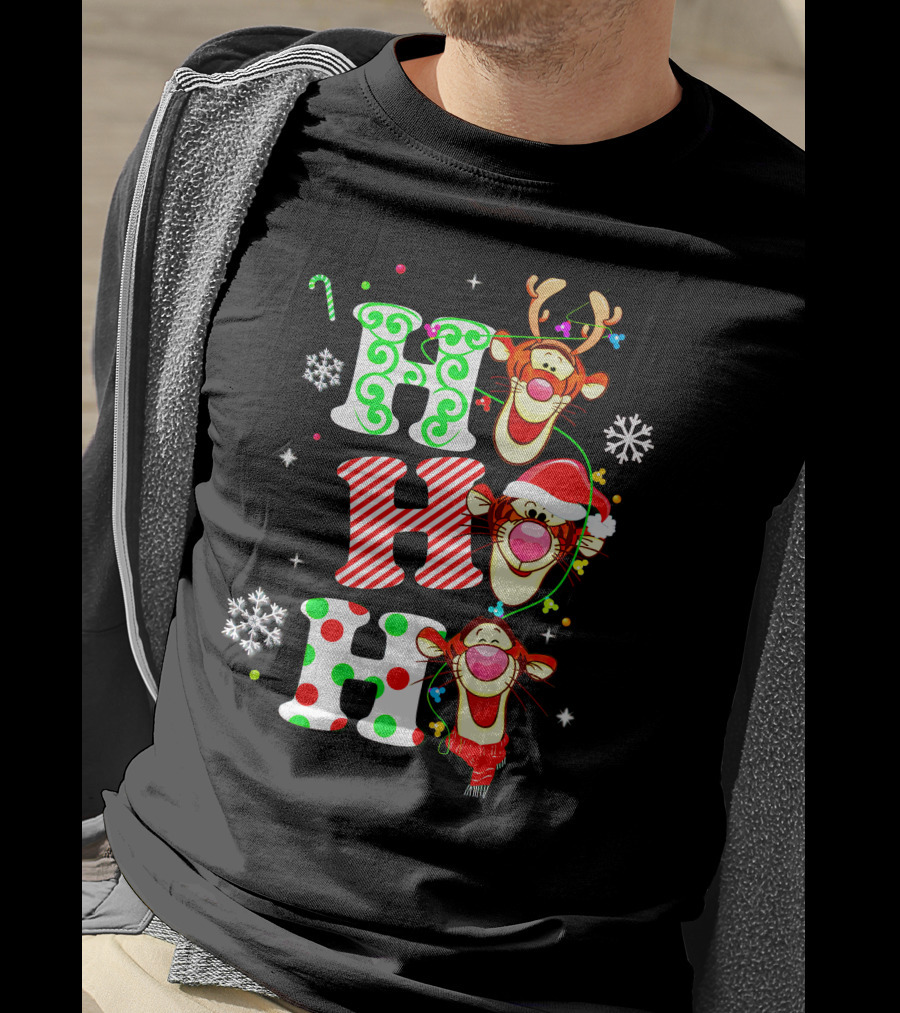 Ho Ho Ho Tigger Christmas Reindeer Santa Snowflakes T-Shirt