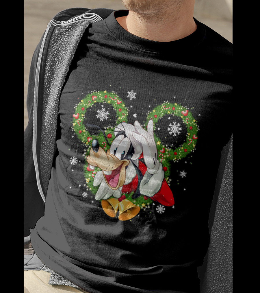 Goofy Christmas Holiday Cheer With Wreaths And Bells T-Shirt