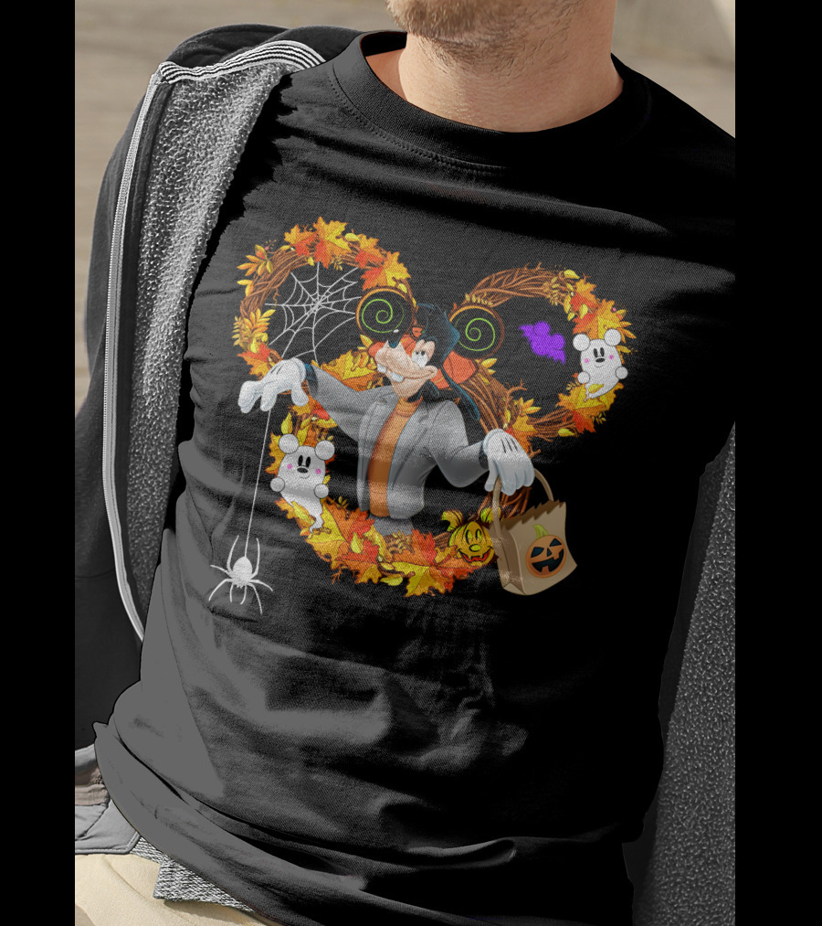 Halloween Goofy In Heart Of Autumn Leaves With Ghosts And Spider T-Shirt