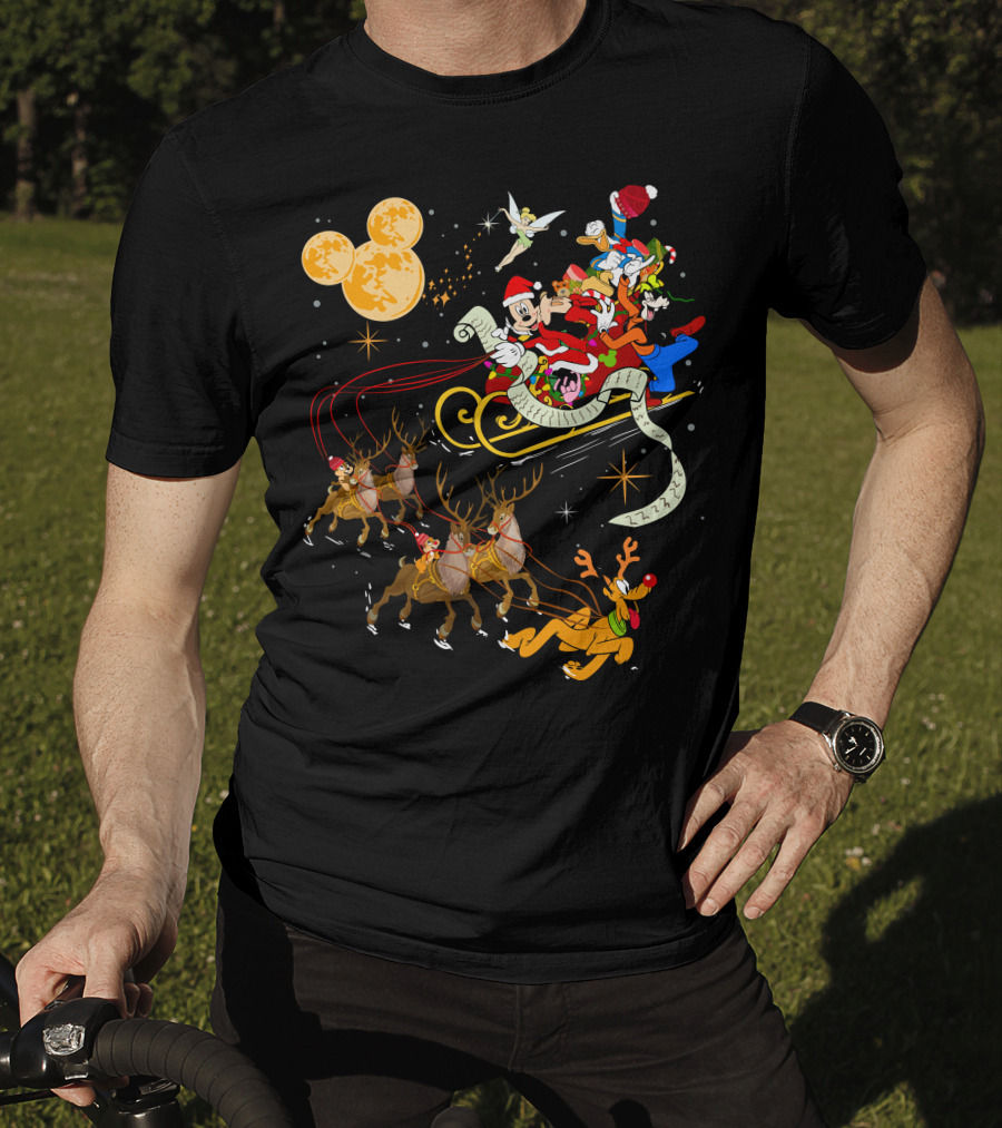 Mickey And Friends Christmas Sleigh Ride With Santa And Reindeer T-Shirt