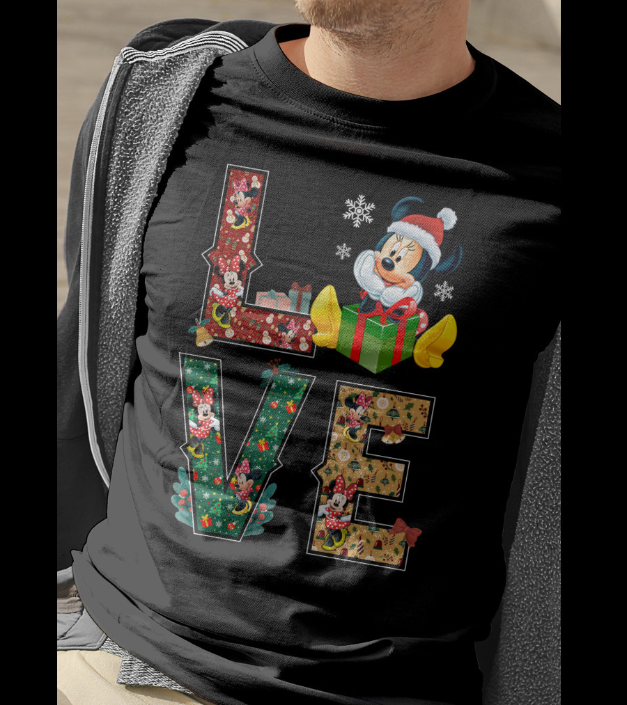 Minnie Christmas Love Santa Hat Holiday Gifts Snowflakes T-Shirt