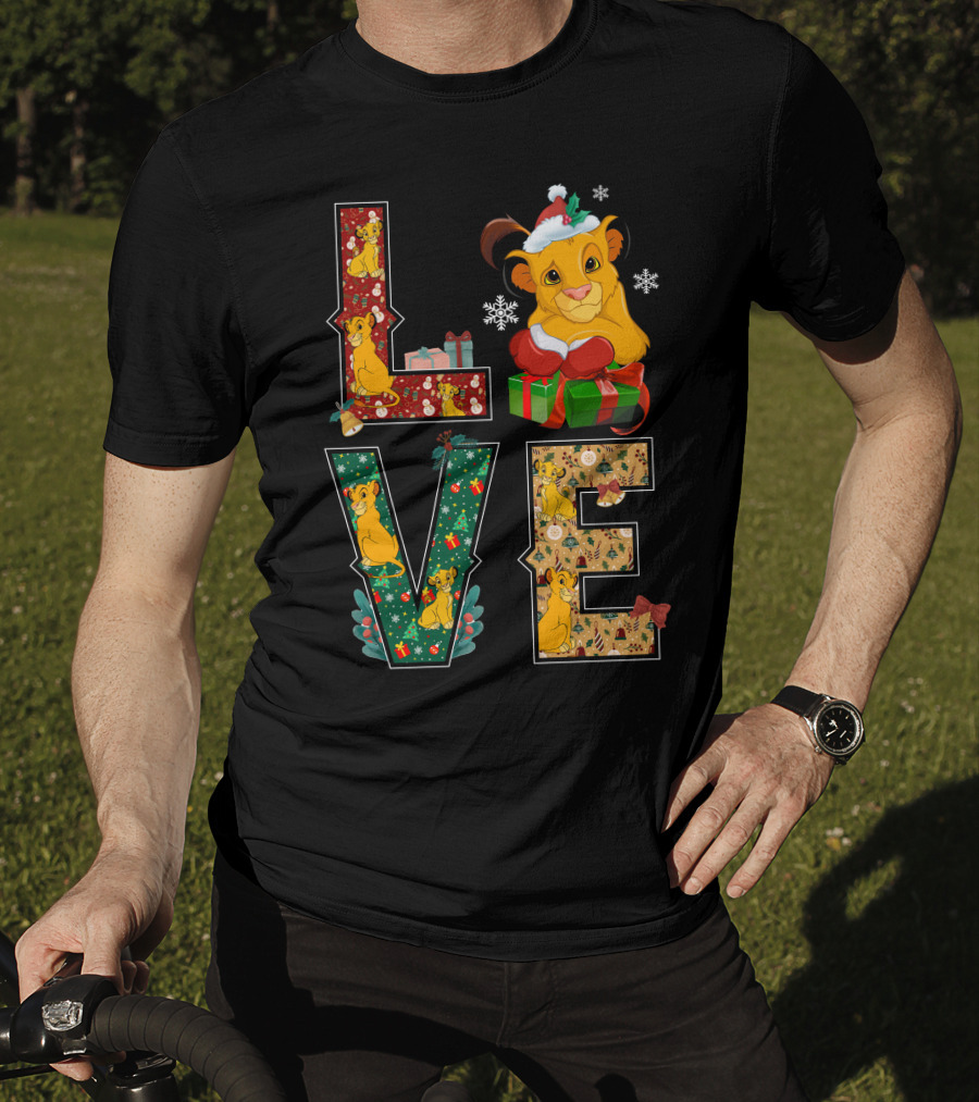 Love Christmas Simba Holiday Gifts And Decorations T-Shirt