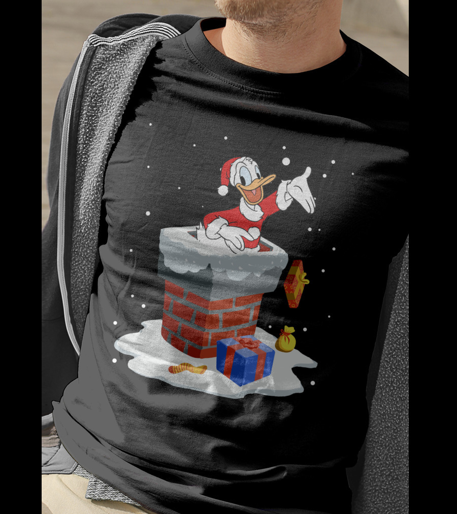 Santa Donald Chimney Christmas Presents T-Shirt