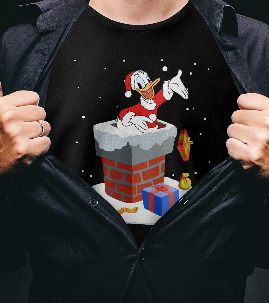 Santa Donald Chimney Christmas Presents T-Shirt