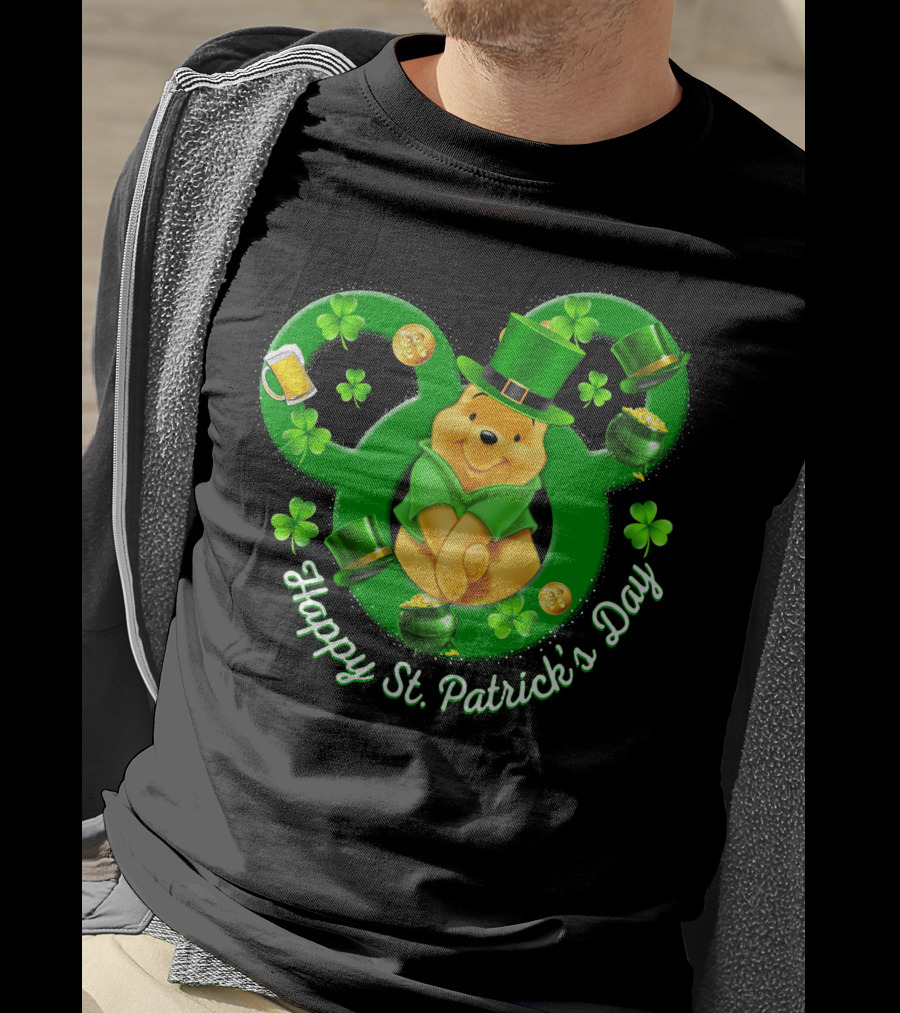 Happy St. Patrick's Day Pooh Bear With Leprechaun Hat And Shamrocks T-Shirt
