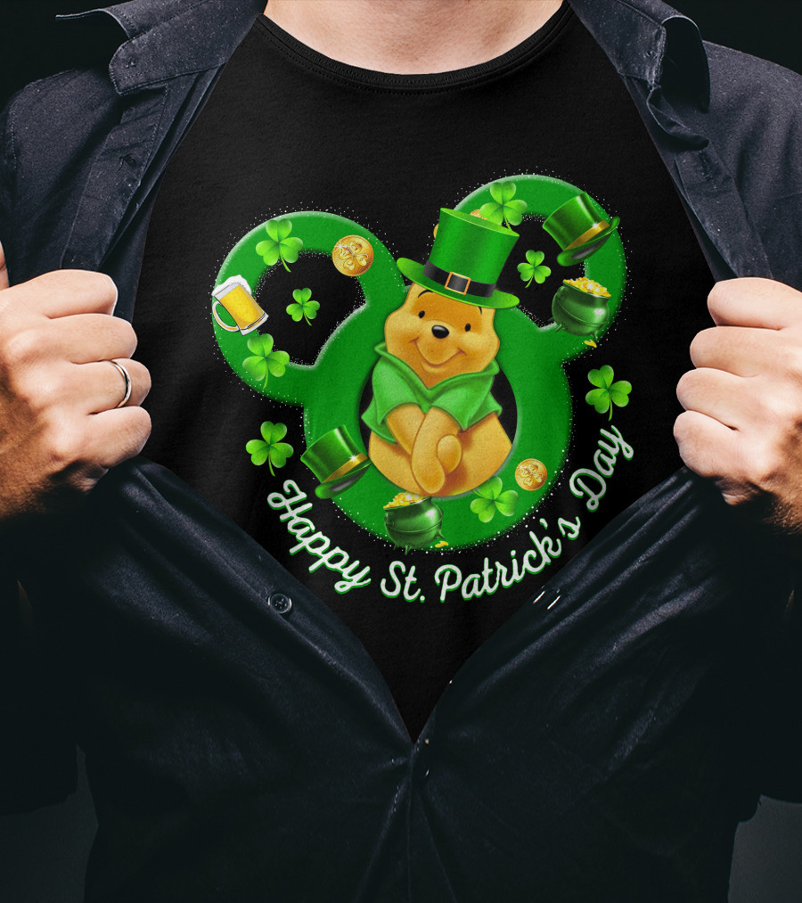 Happy St. Patrick's Day Pooh Bear With Leprechaun Hat And Shamrocks T-Shirt