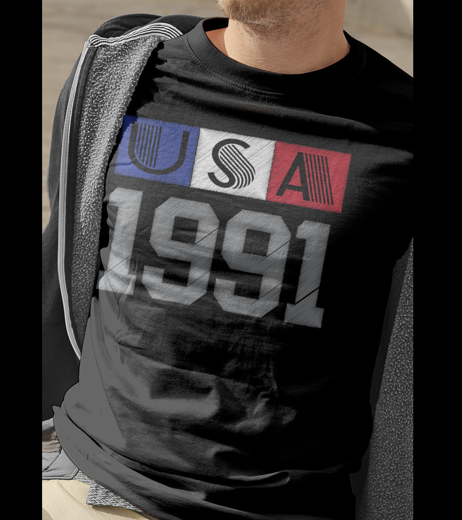 USA 1991 Vintage Graphic Blue White Red Stripes T-Shirt