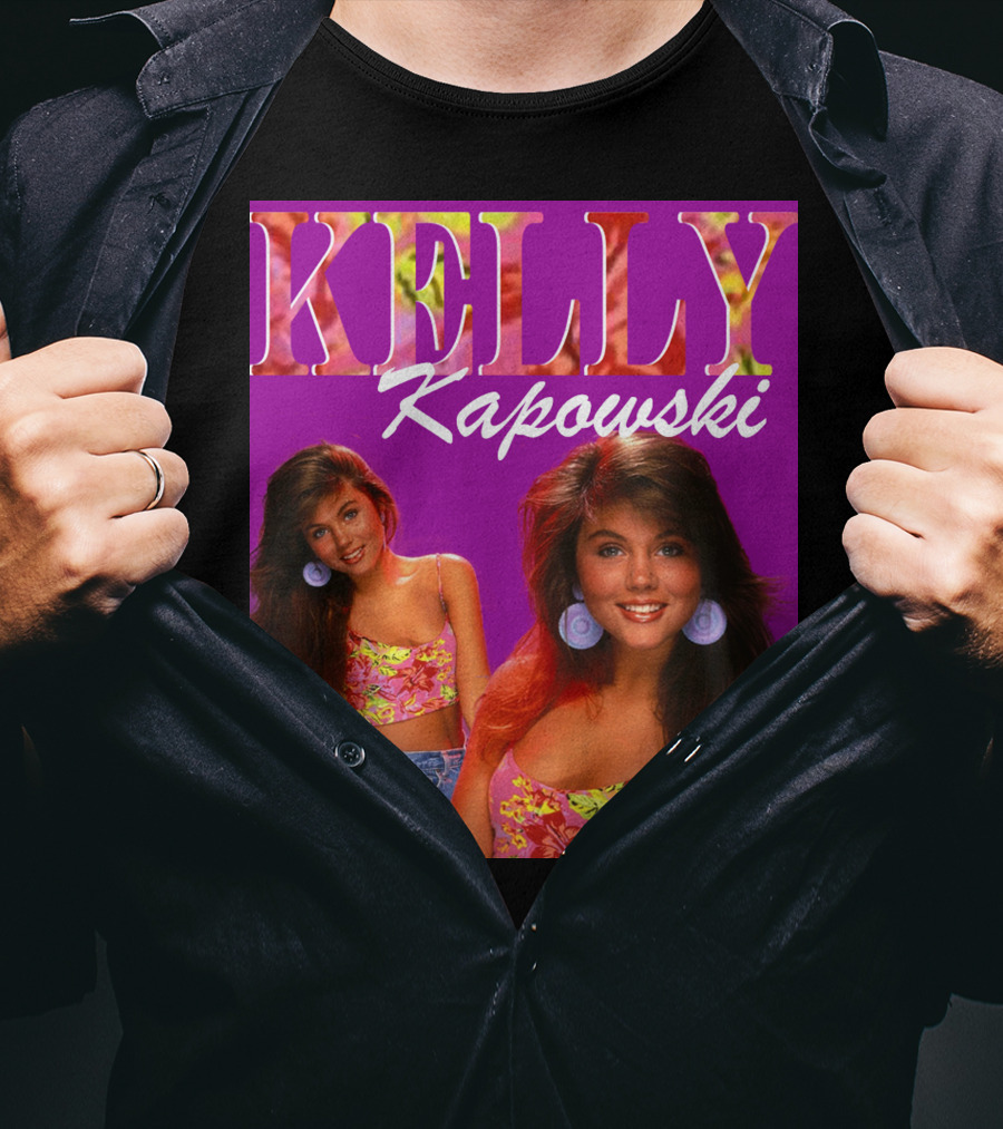Kelly Kapowski Saved By The Bell 90s Iconic Style Retro Vibes T-Shirt