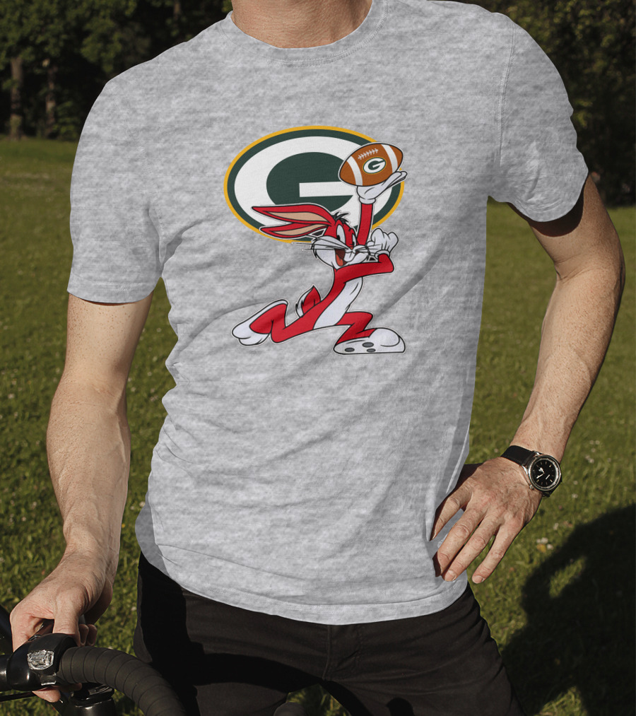 Green Bay Packers Bugs Bunny Holding Football T-Shirt