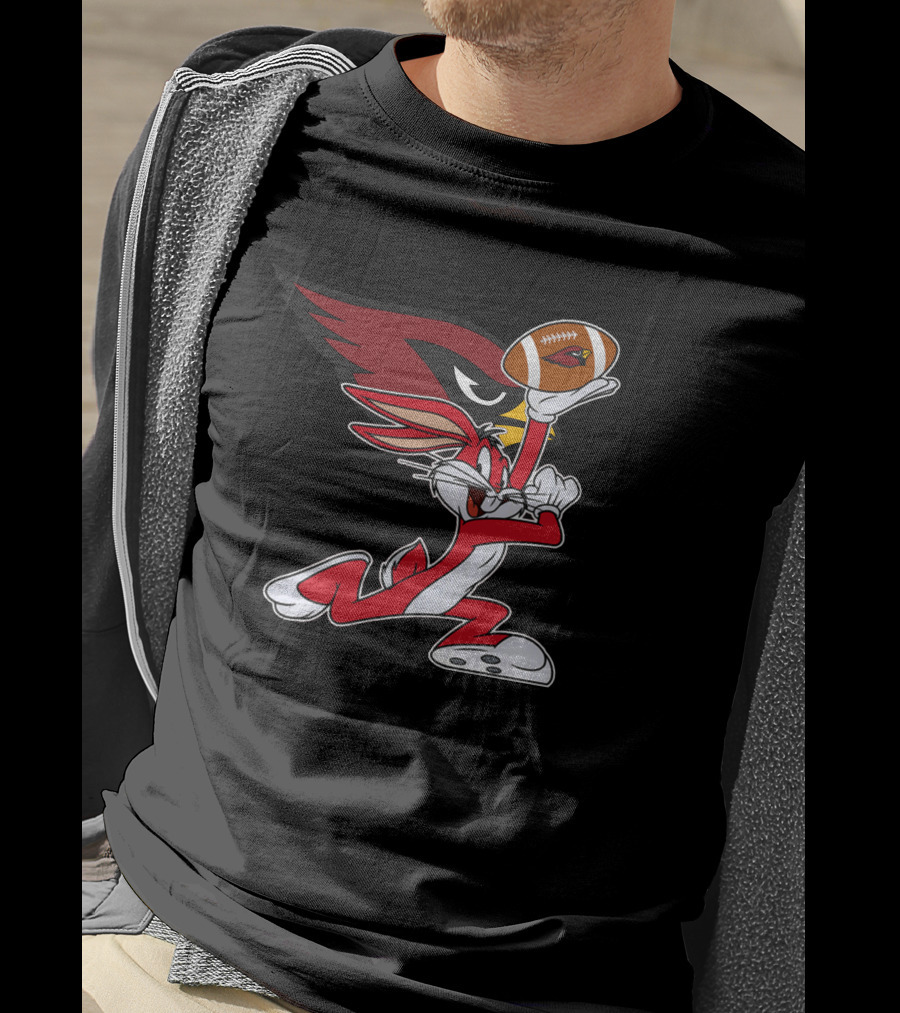 Arizona Cardinals Bugs Bunny Holding Football T-Shirt