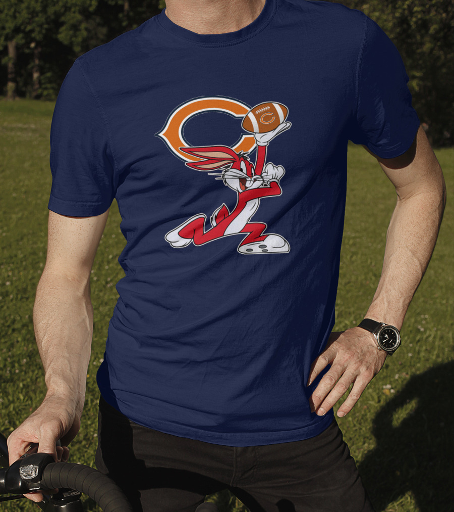 Chicago Bears Bugs Bunny Chiefs Football T-Shirt