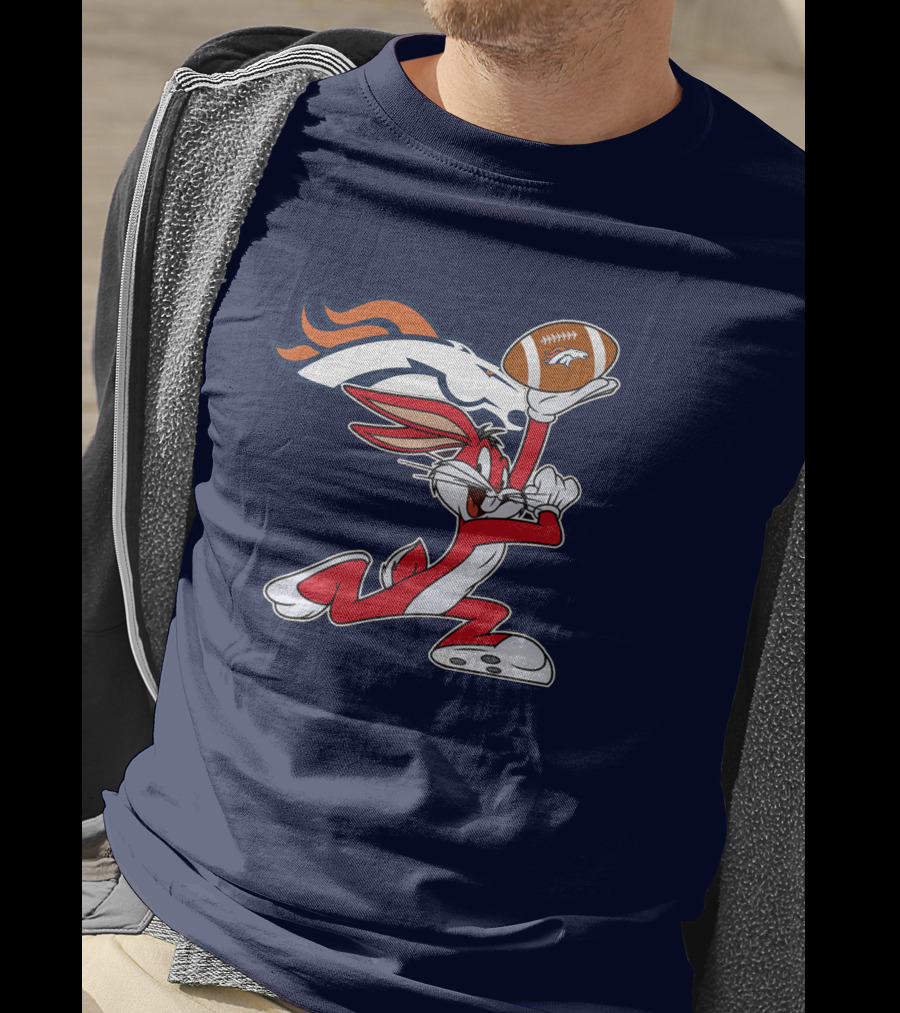 Denver Broncos Bugs Bunny Football Chiefs T-Shirt
