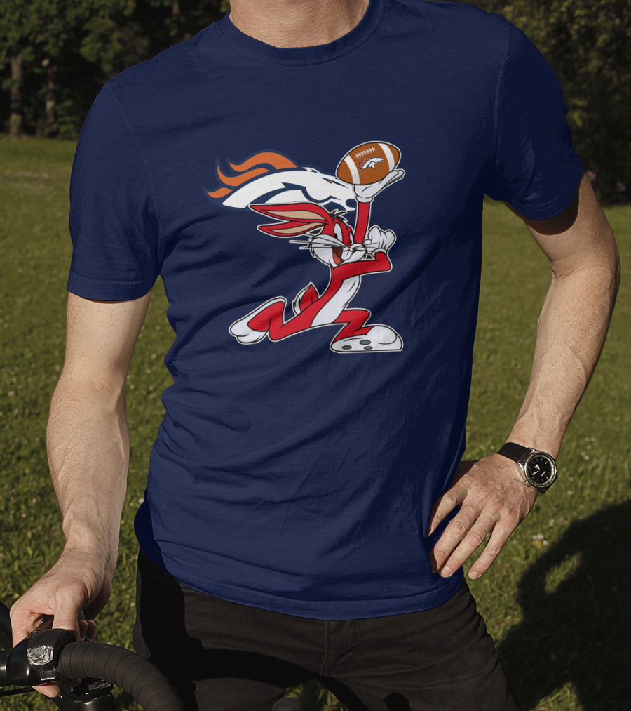 Denver Broncos Bugs Bunny Football Chiefs T-Shirt