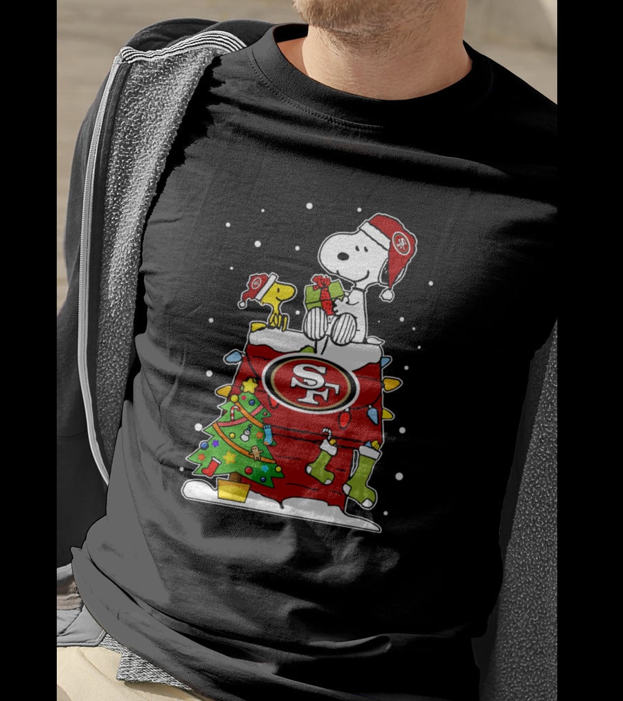 San Francisco 49ers Snoopy And Woodstock Christmas Celebration T-Shirt