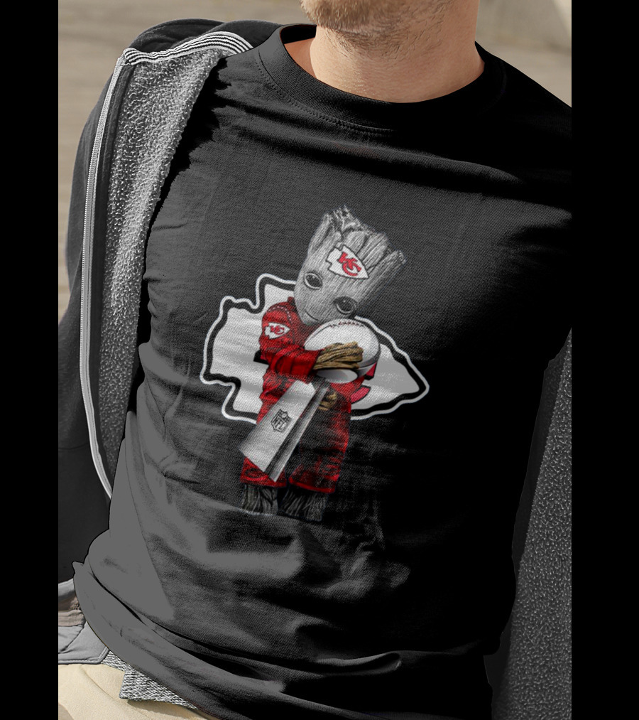 Kansas City Chiefs Baby Groot Holding Nfl Trophy T-Shirt