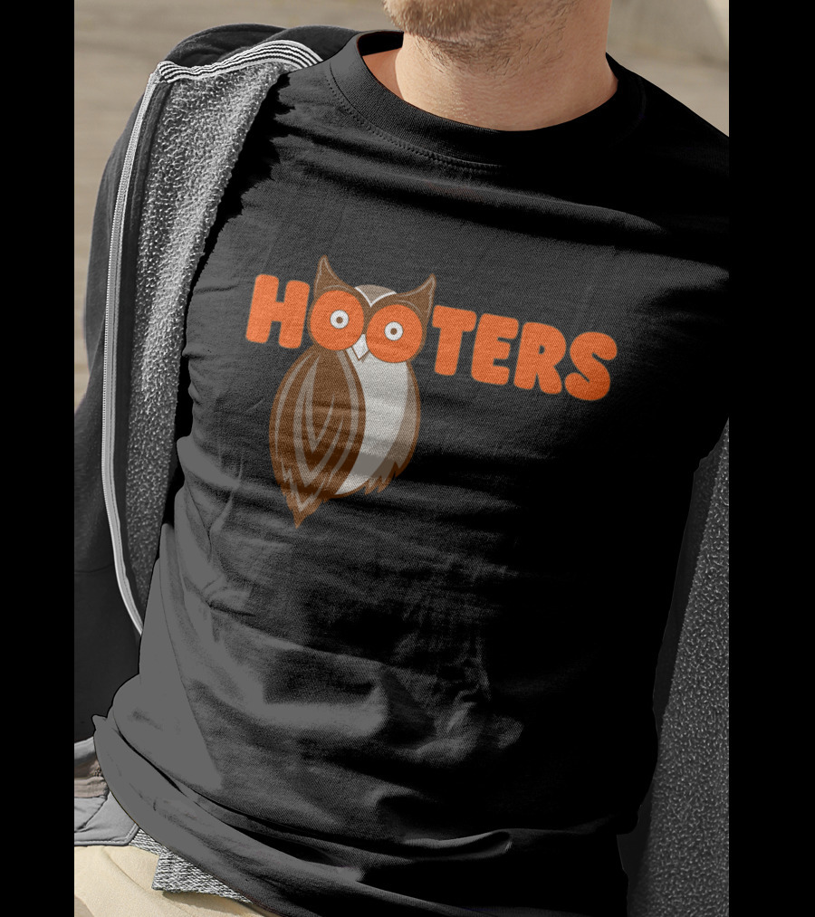Hooters Owl Iconic T-Shirt