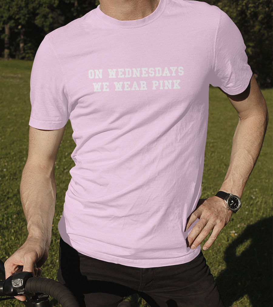 ISAWITFIRST Mean Girls On Wednesdays We Wear Pink Iconic Quote Fashion T-Shirt