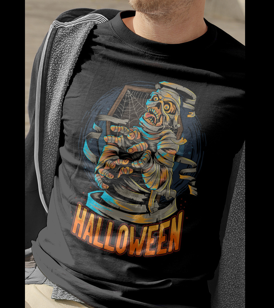 Halloween Scary Mummy With Web And Coffin T-Shirt