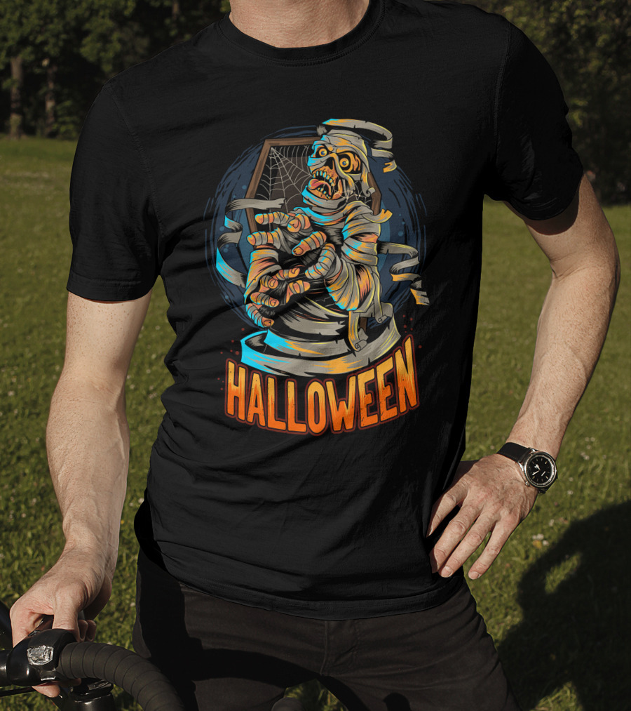 Halloween Scary Mummy With Web And Coffin T-Shirt