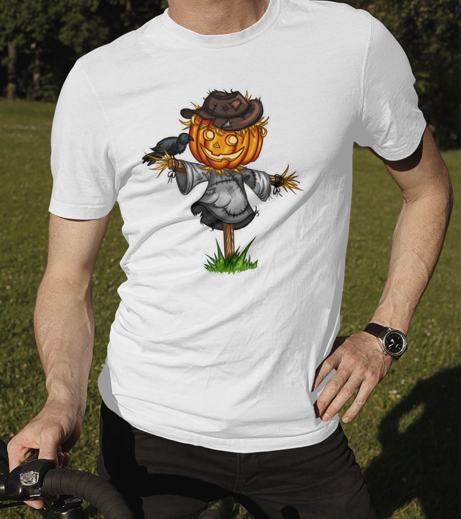 Scarecrow Halloween Pumpkin Head With Crow And Tattered Hat T-Shirt