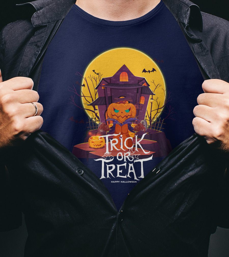Halloween Trick Or Treat Happy Halloween Haunted House Pumpkin Bats T-Shirt