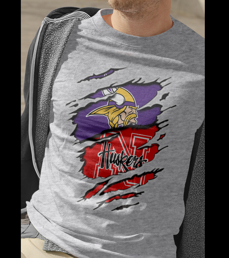 Vikings Huskers Ripped Logo Blend T-Shirt