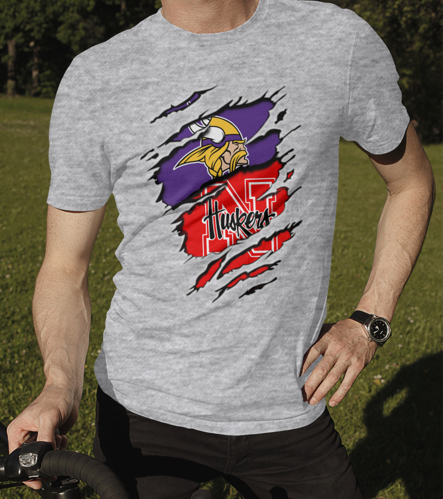 Vikings Huskers Ripped Logo Blend T-Shirt