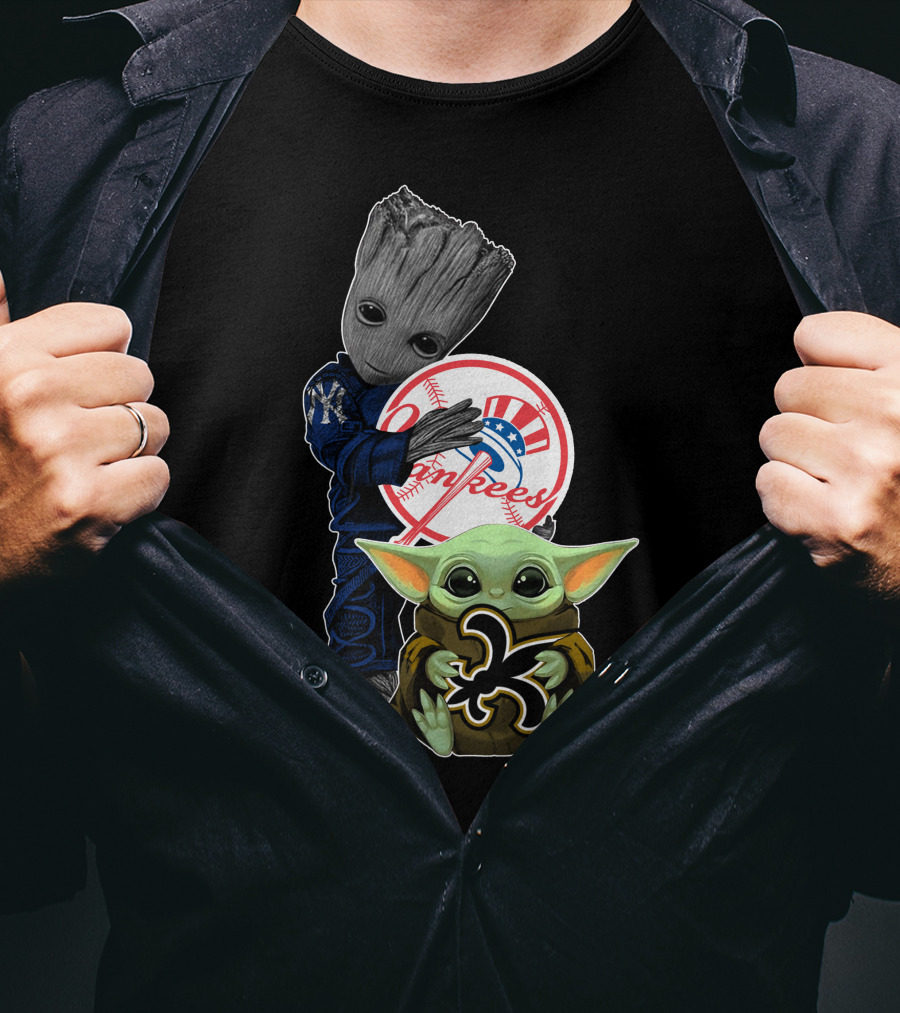 Yankees Groot Holding Baseball Saints Baby Yoda T-Shirt
