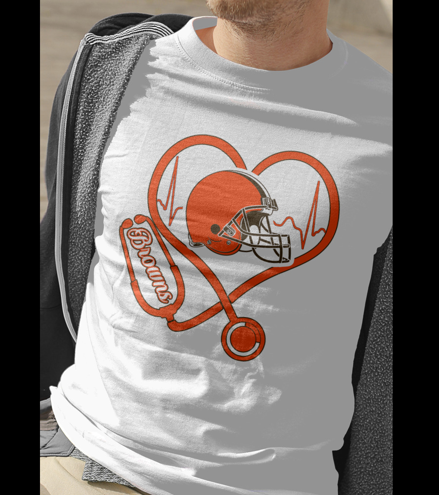 Nurse Heartbeat Browns Helmet Stethoscope T-Shirt