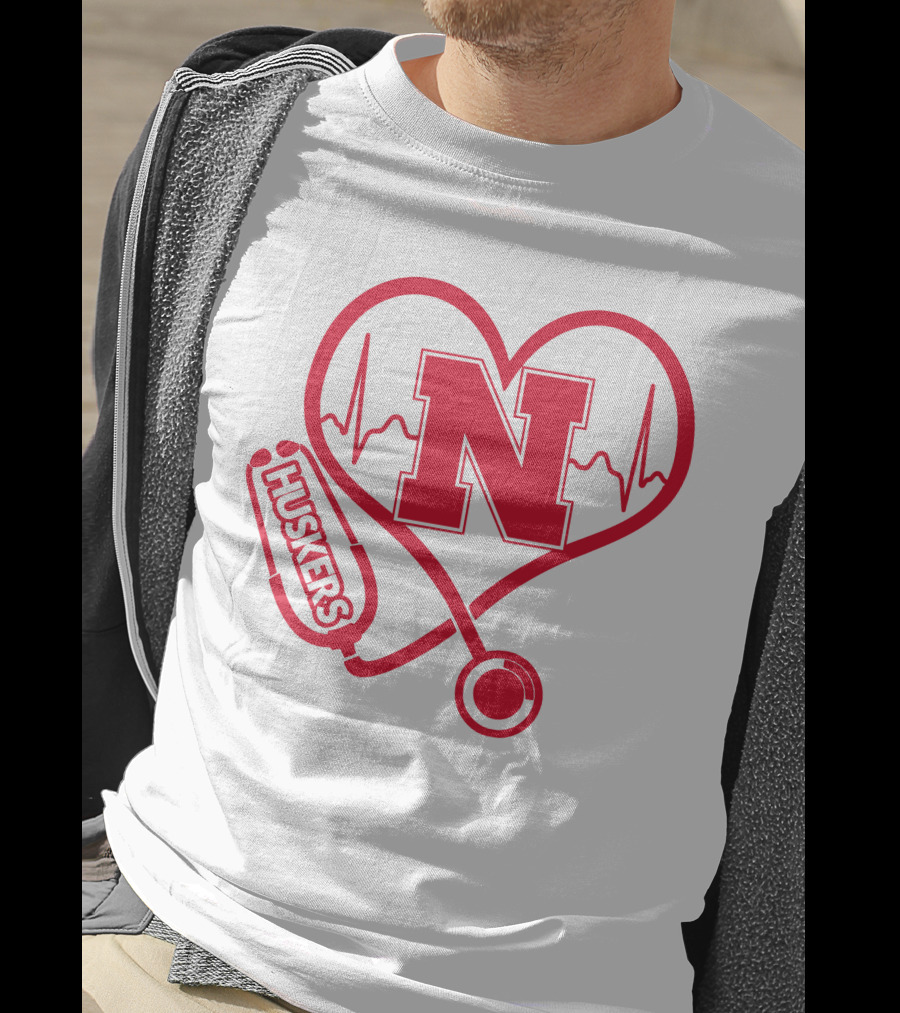 Nurse Love Nebraska Huskers Heartbeat Stethoscope T-Shirt