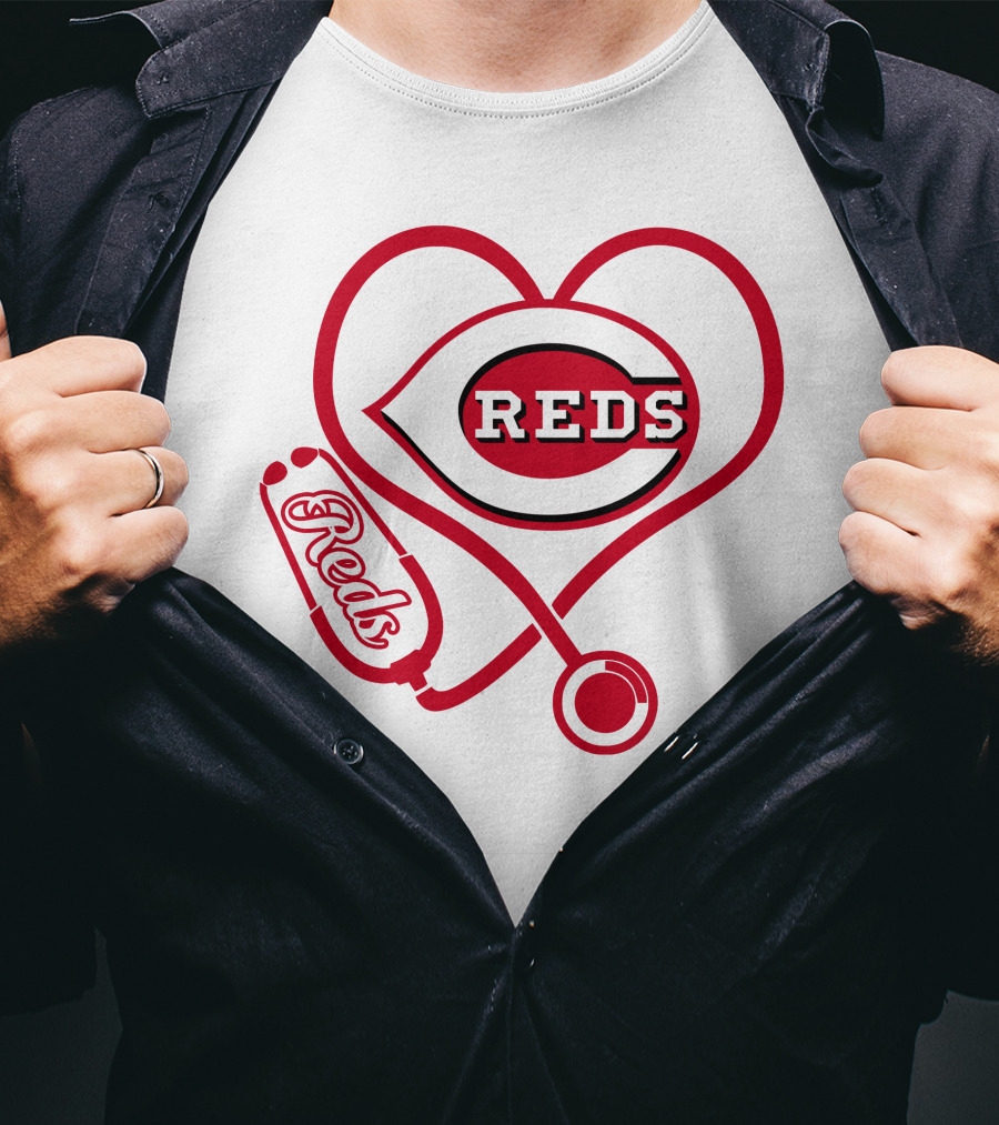 Nurse Love Cincinnati Reds Heart Stethoscope Reds T-Shirt