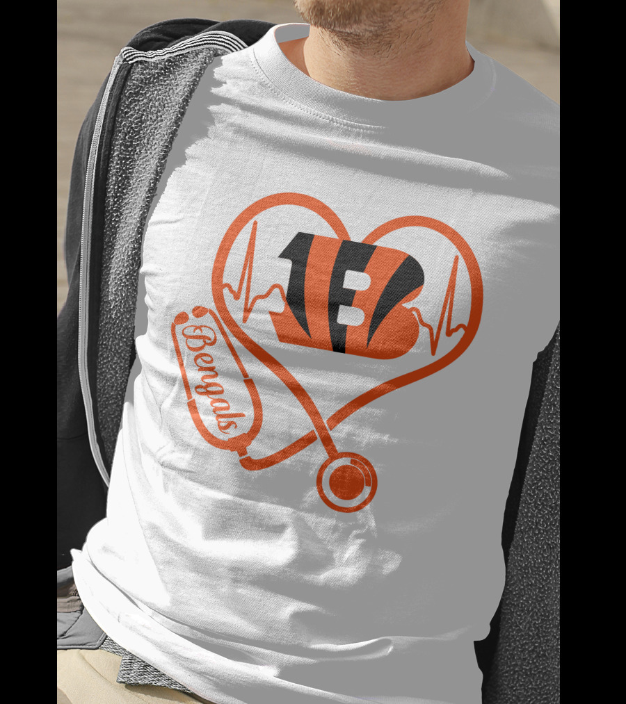 Nurse Heart Cincinnati Bengals Stethoscope Love 13 T-Shirt