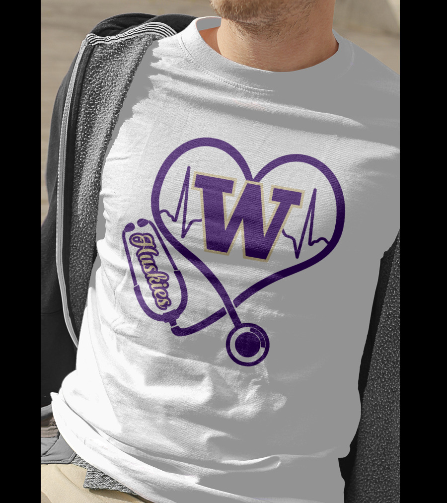 Huskies Stethoscope Heart W Washington T-Shirt