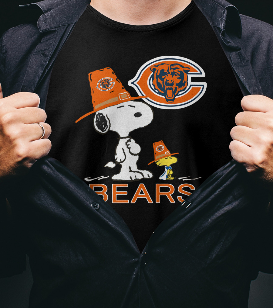 Chicago Bears Snoopy Thanksgiving Pilgrim Hat Peanuts T-Shirt