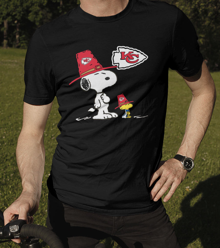 Snoopy And Woodstock Kansas City Chiefs Kc Logo Hat T-Shirt
