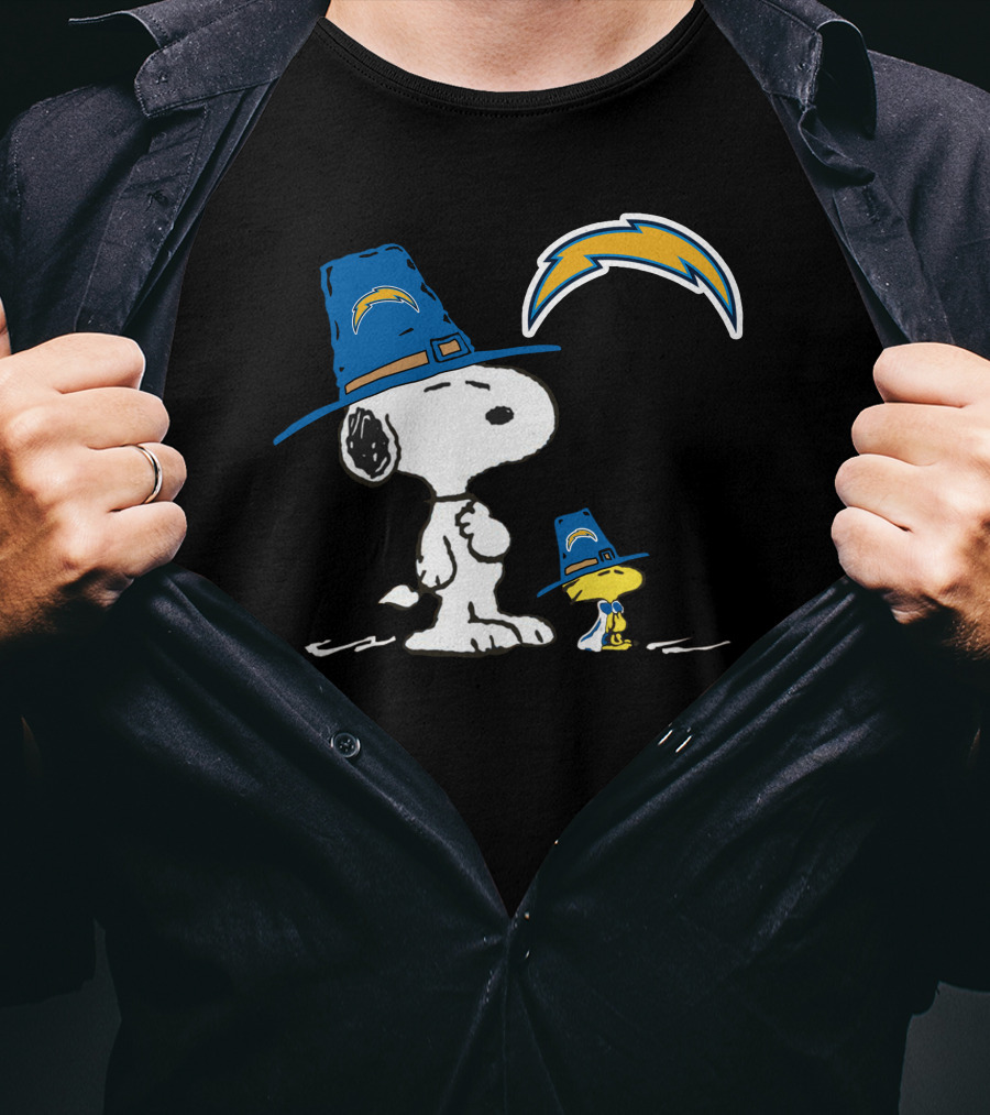 Los Angeles Chargers Snoopy And Woodstock In Blue Hats T-Shirt