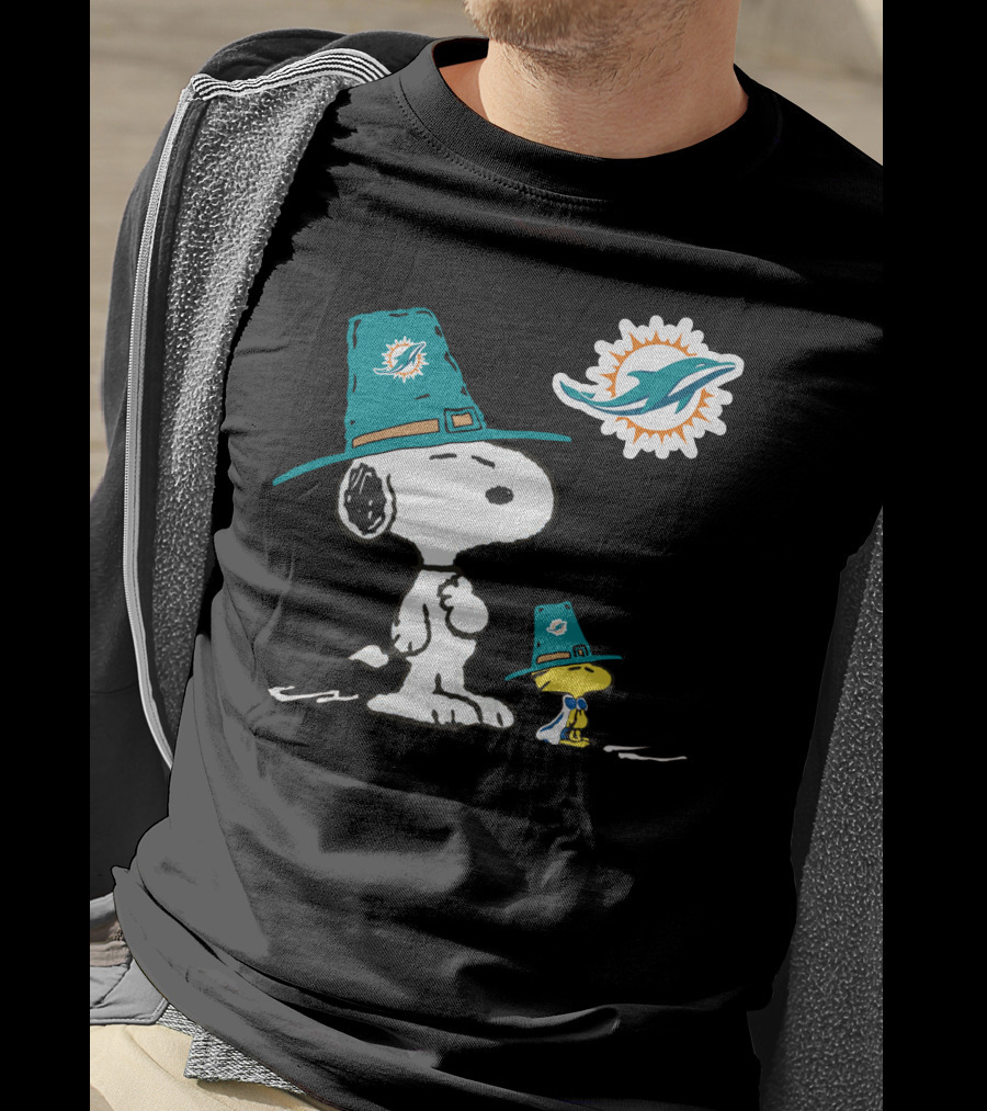 Miami Dolphins Snoopy Woodstock Thanksgiving Football T-Shirt