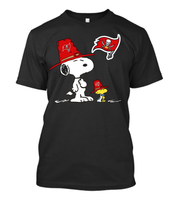 Buccaneers Snoopy And Woodstock Pirate Red Hats T-Shirt