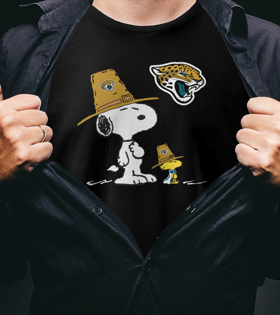 Jacksonville Jaguars Snoopy And Woodstock With Pilgrim Hats T-Shirt