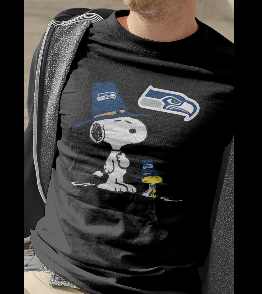 Seahawks Snoopy And Woodstock In Pilgrim Hats T-Shirt