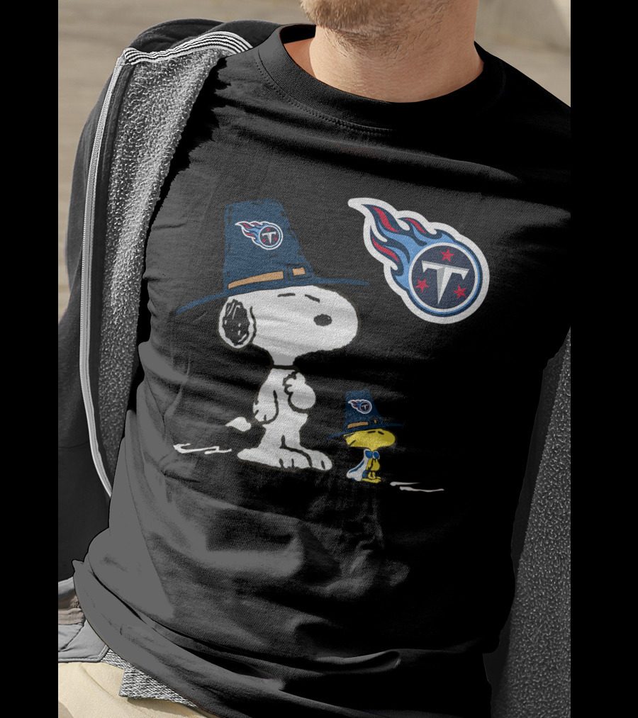 Snoopy And Woodstock Tennessee Titans Thanksgiving Pilgrim Hats T-Shirt